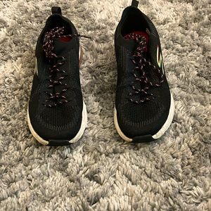 Sketchers, memory foam sneakers